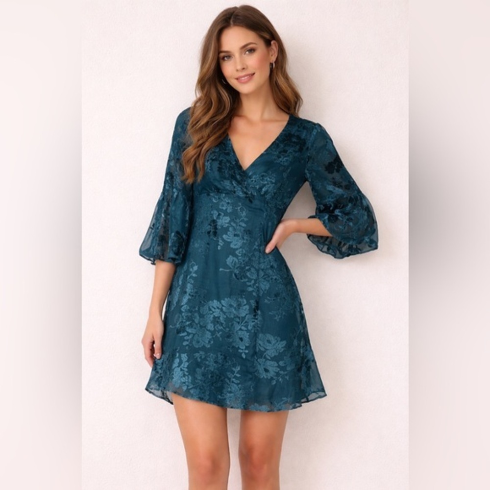 Newport News Blue V-Neck Bishop Sleeve Sundress Size 4